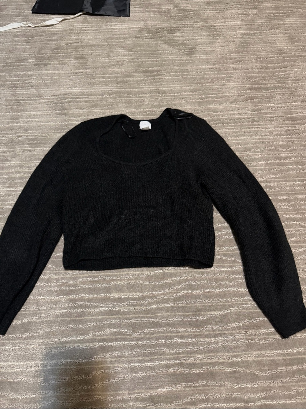 H&M Black Cropped Scoop Neck Knit Sweater